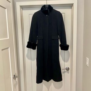 Albert Nipon long wool coat, barely worn!